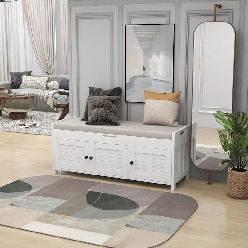 Banc de rangement en bois avec assise rembourrée et portes à persiennes