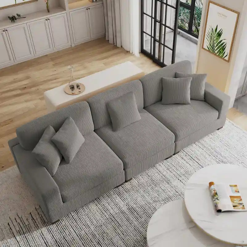 Canapé modulaire surdimensionné et moderne avec oreillers
