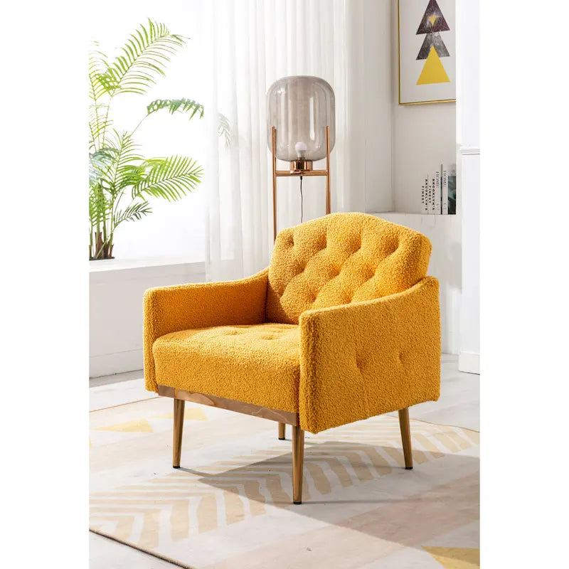 Fauteuil capitonné en peluche avec pieds or rose