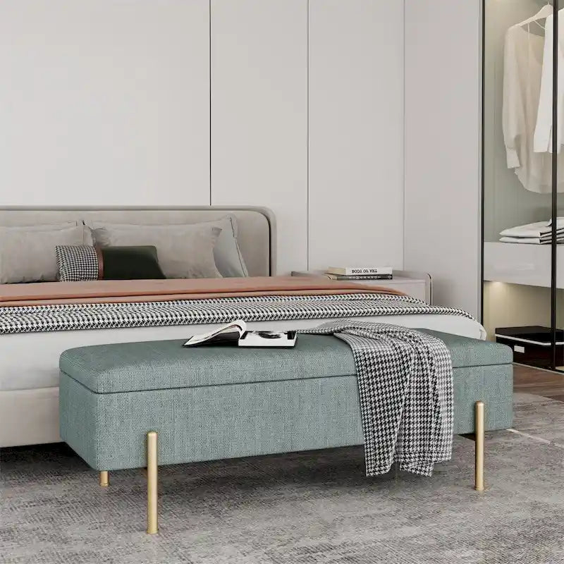 Banc de rangement en chenille verte avec pieds en métal doré